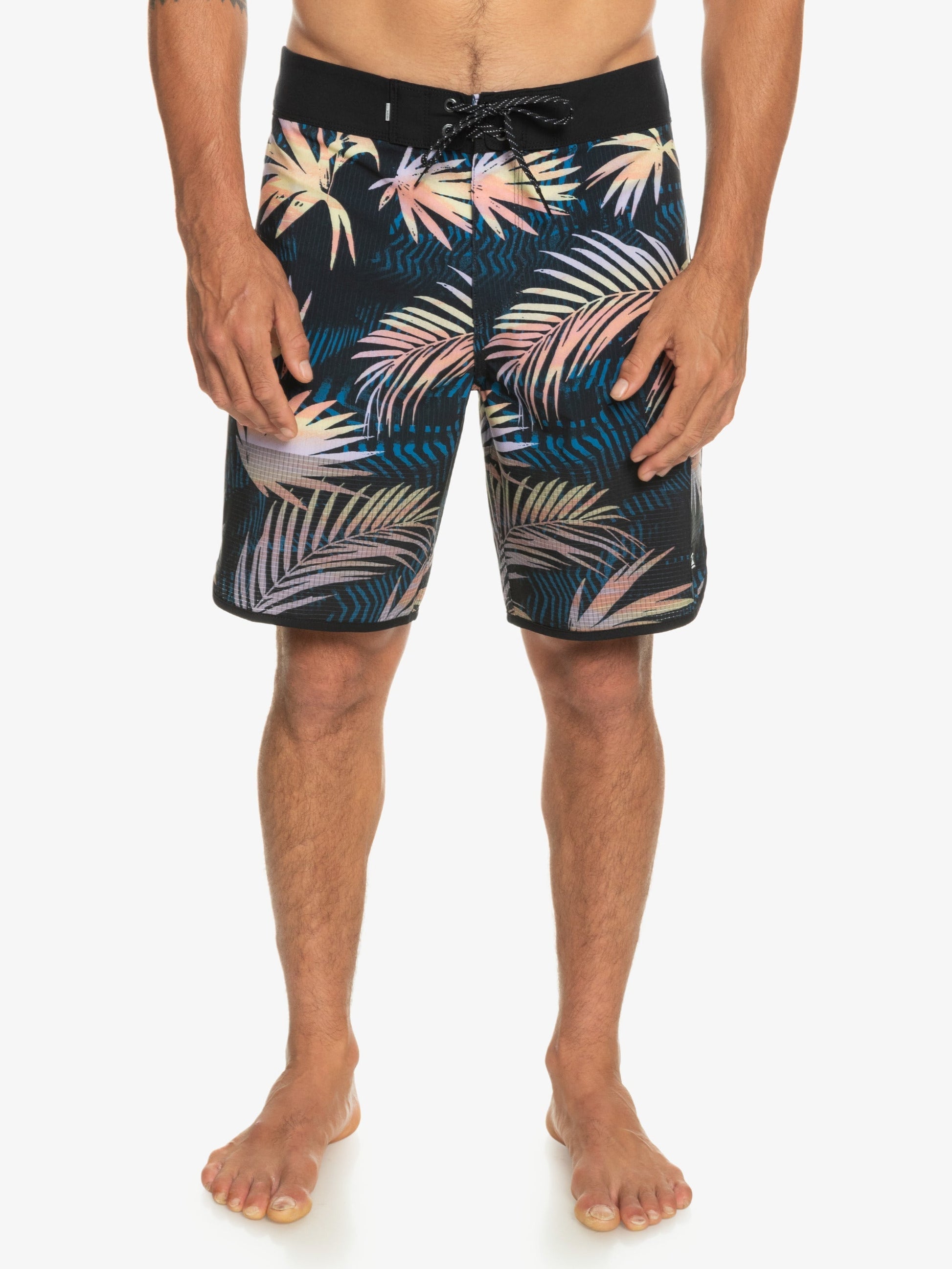 Mens Highlite Scallop 19" Board Shorts - Quiksilver Malaysia